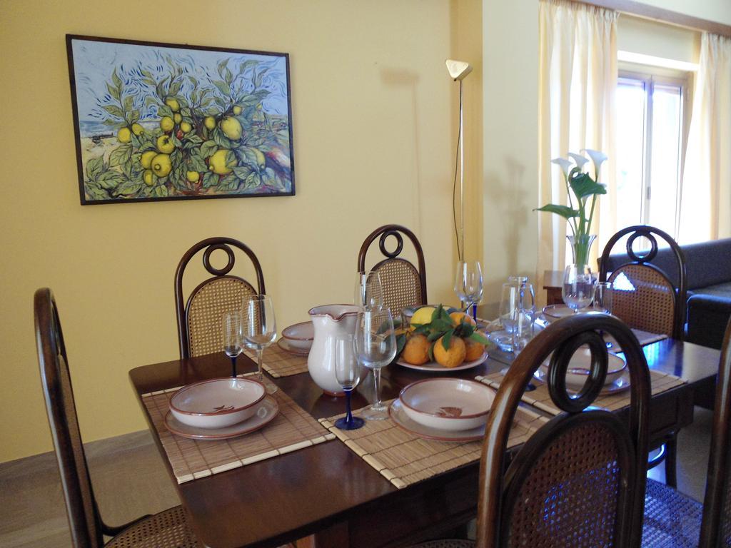 Casa Delle Pomelie Apartment *